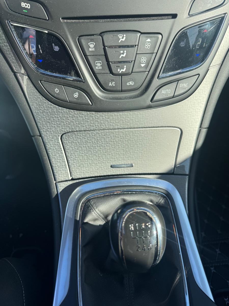 Opel Insignia 2015 — photo 8