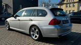 BMW E91 318d Edition Sport Touring *LEDER*H&K*NAVI* - BMW 318 aus 2011: Kombi