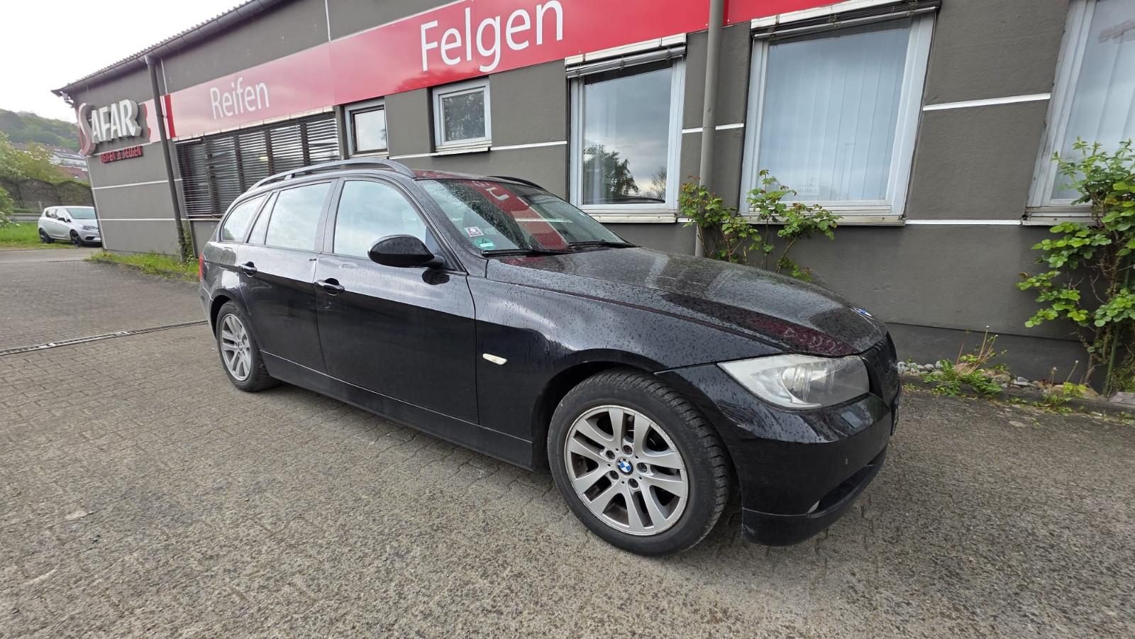 BMW 318i*Panorama-Dach*TÜV bis Nov*