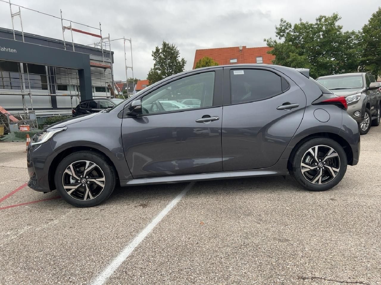 Fahrzeugabbildung Toyota Yaris 1,5 Hybrid Teamplayer *Safetyp.*Comfortp.