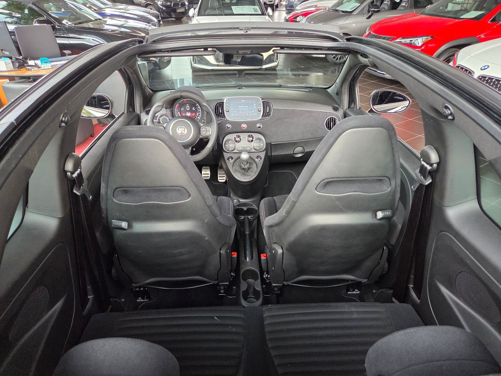 Fahrzeugabbildung Abarth 595C Competizione NAVI CarPlay