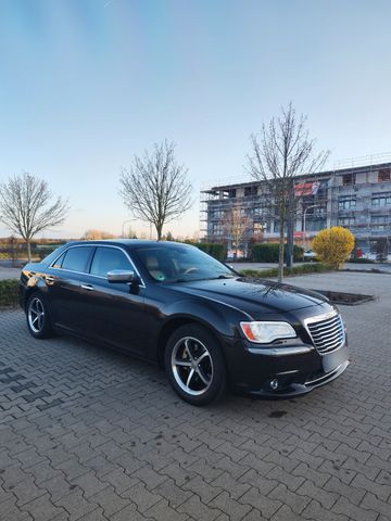 Lancia Thema 3.0 V6  Platinum Automatik-  TÜV Neu