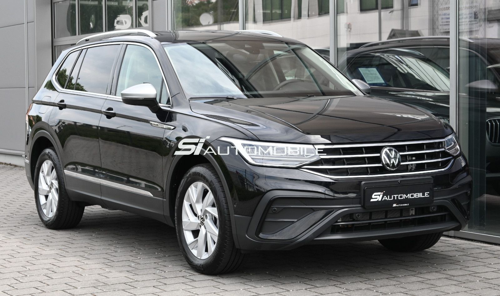 Fahrzeugabbildung Volkswagen Tiguan Allspace 2.0 TDI °ACC°AHK°STANDHEIZ°360°