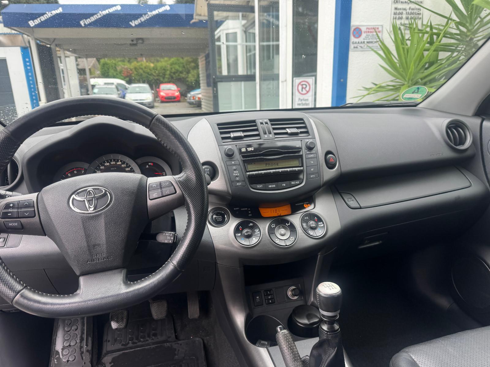 Toyota Rav4 Executive 2.2 177ch 4x4 - 2 ème main - Pneus toutes saisons - Révison complète - Sièges éléctriques