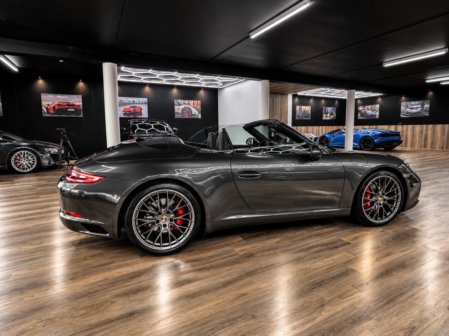 PORSCHE 911 991.2 CARRERA S CABRIOLET / CUIR / PACK SPORT CHRONO