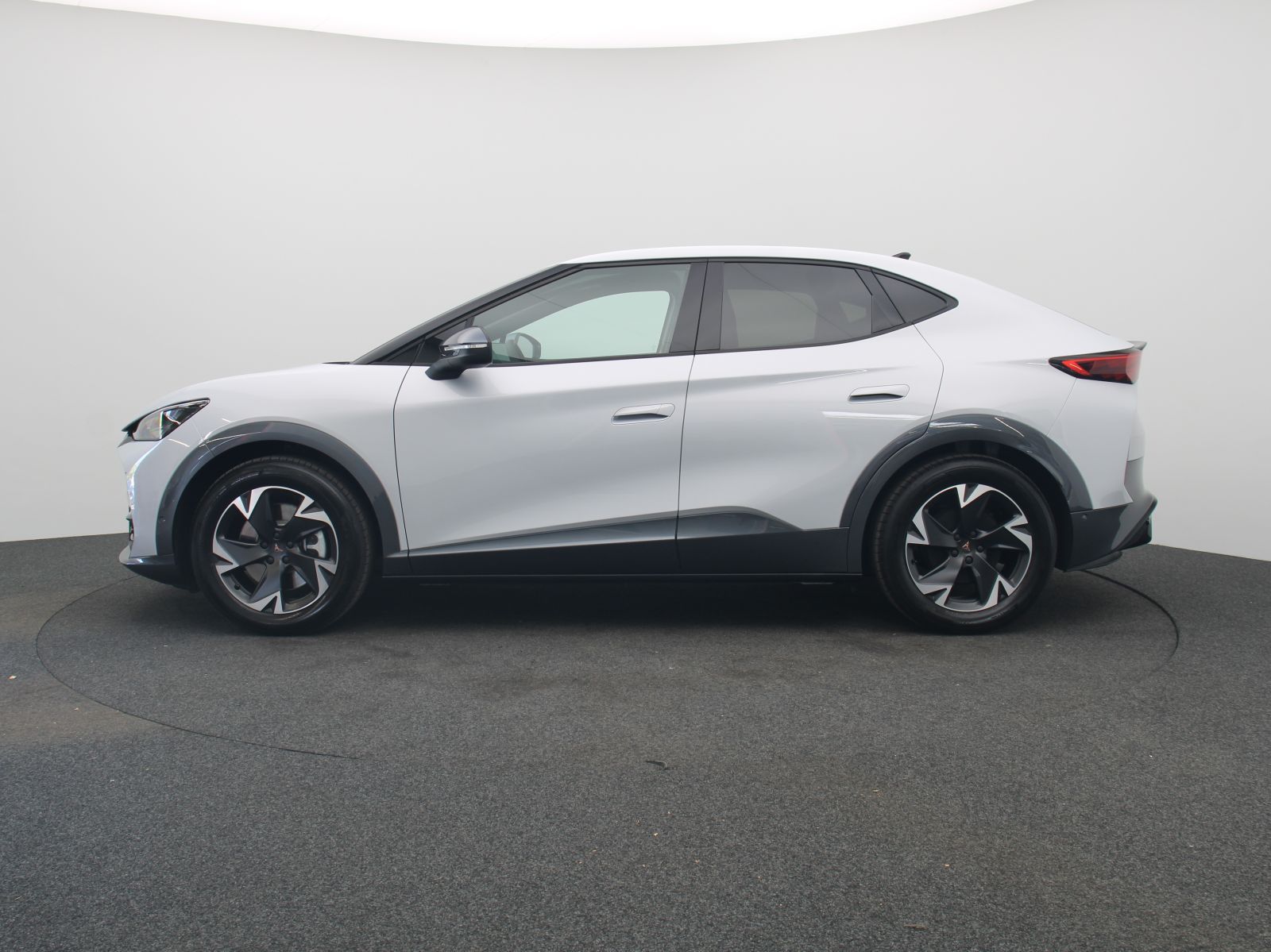 Cupra Tavascan - Bild 3
