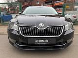 Skoda Superb Combi L&K 4x4 * LAURIN & KLEMENT * - Skoda Superb Kombi Laurin klement mit Diesel-Antrieb