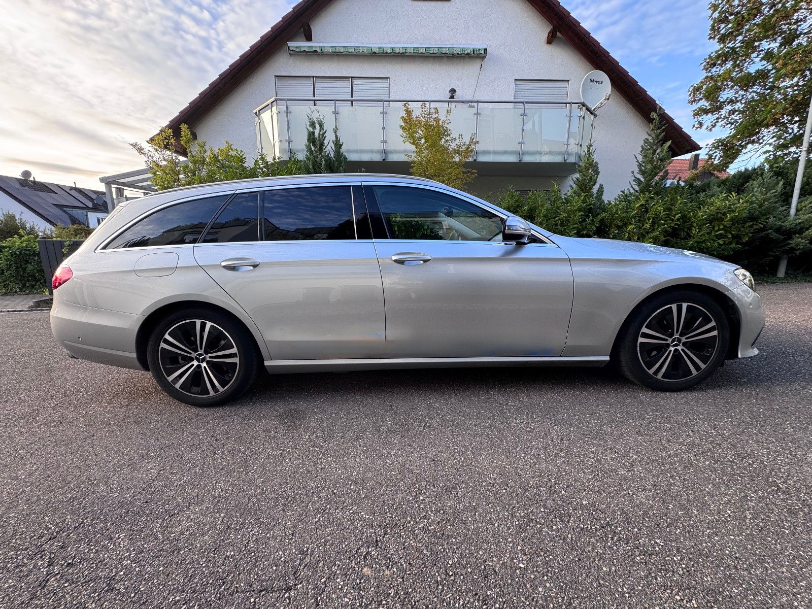 Mercedes-Benz E 220 E T-Modell Avantgarde imagem 2