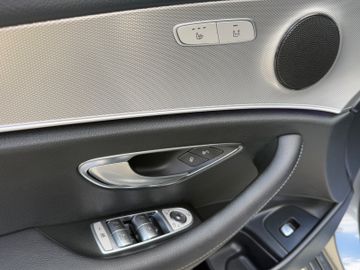 Mercedes E 220 - 8