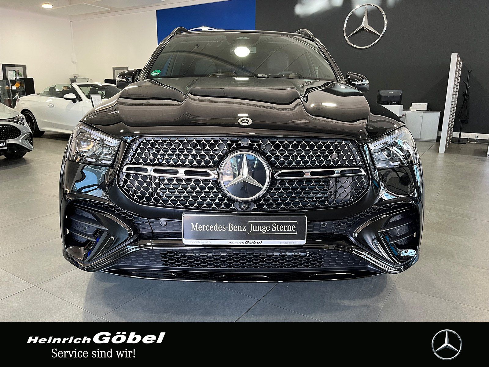 Fahrzeugabbildung Mercedes-Benz GLE 450 d 4M AMG+PANO+HUD+AHK+STANDHZ.+FAHRASSIS