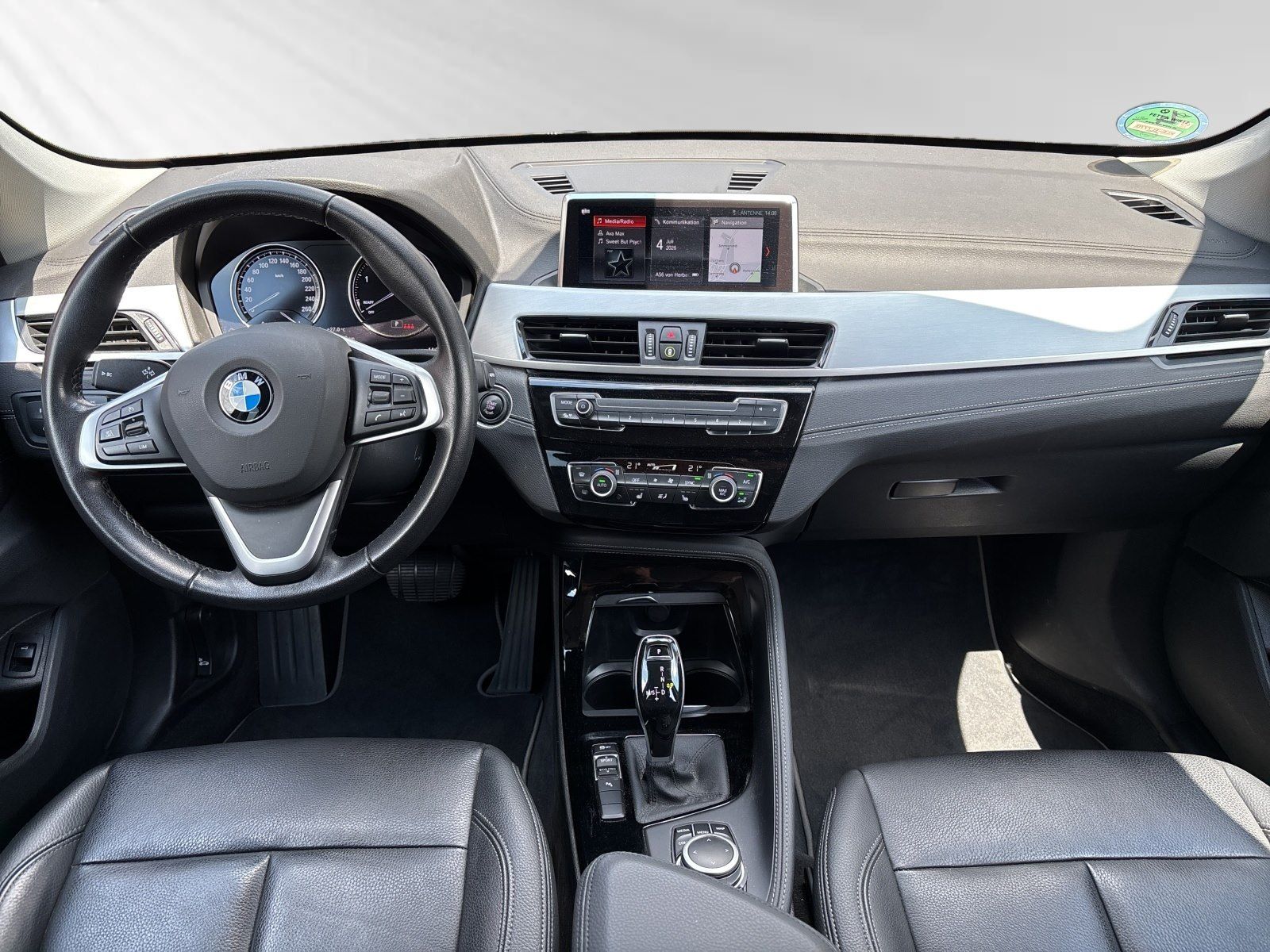 BMW X1 sDrive18d xLine Aut. AHK RKamera Memory LED foto 9