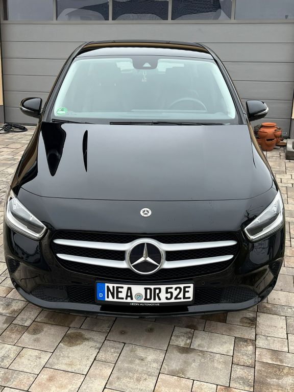 Image of Mercedes-Benz B 250