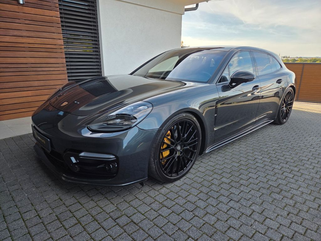 Image of Porsche Panamera