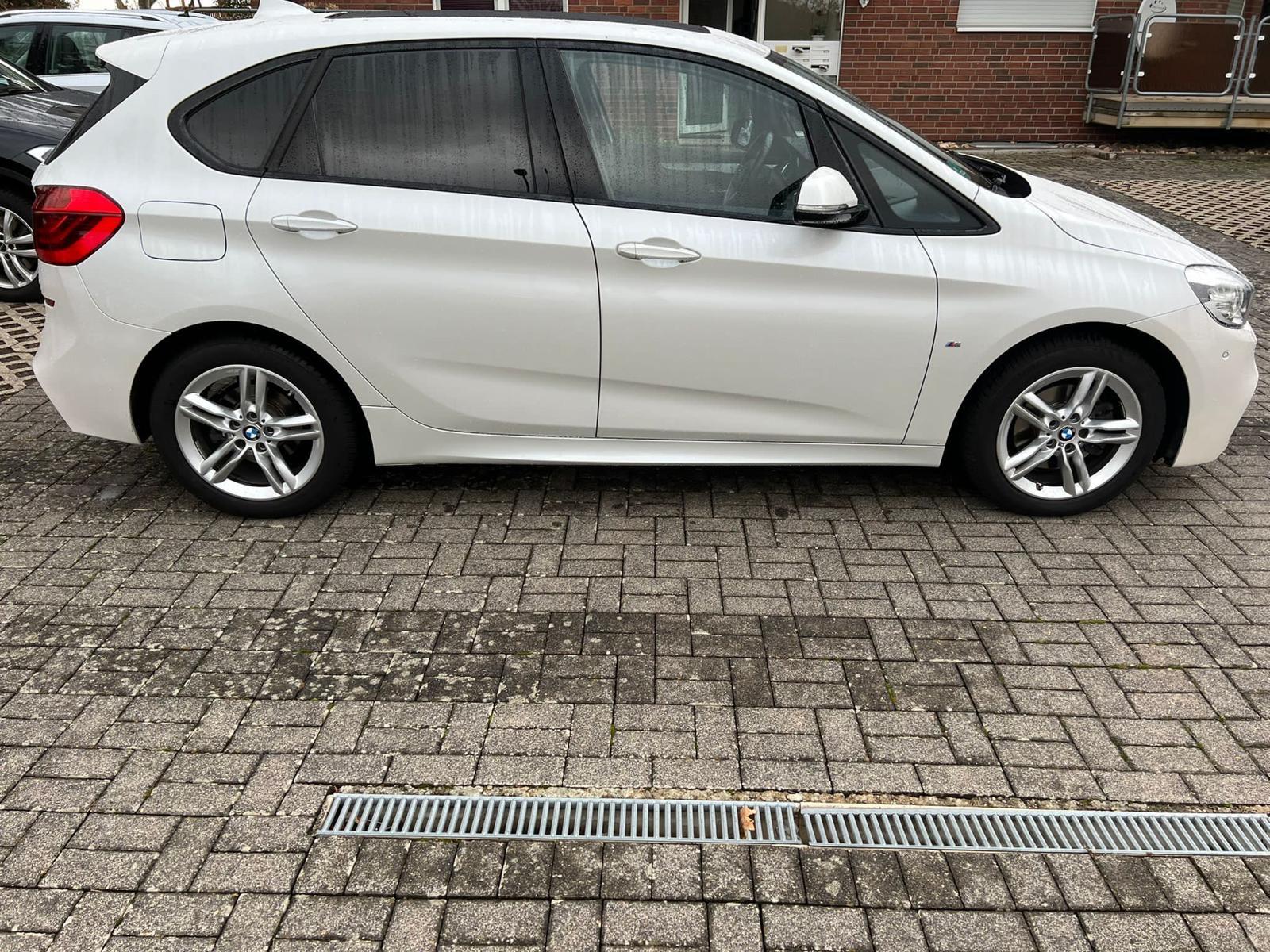 BMW 220 2 Active Tourer  M Sport*Aut*Head Up*Panoram