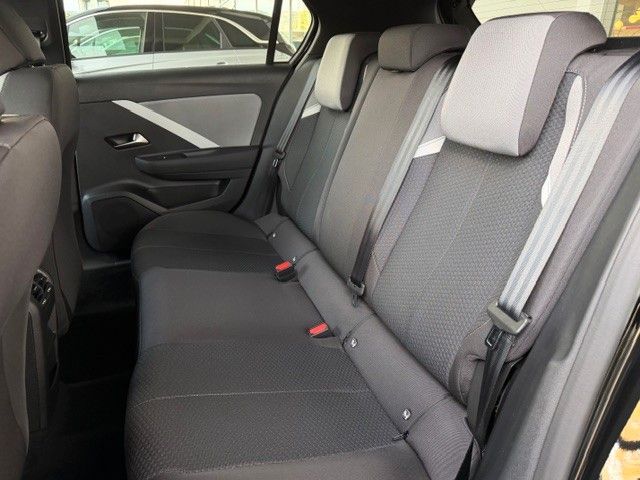 Fahrzeugabbildung Opel Astra L Edition 130PS Navi/Kamera/LED!