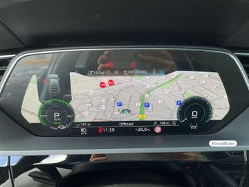 Audi Q8 e-tron - 10