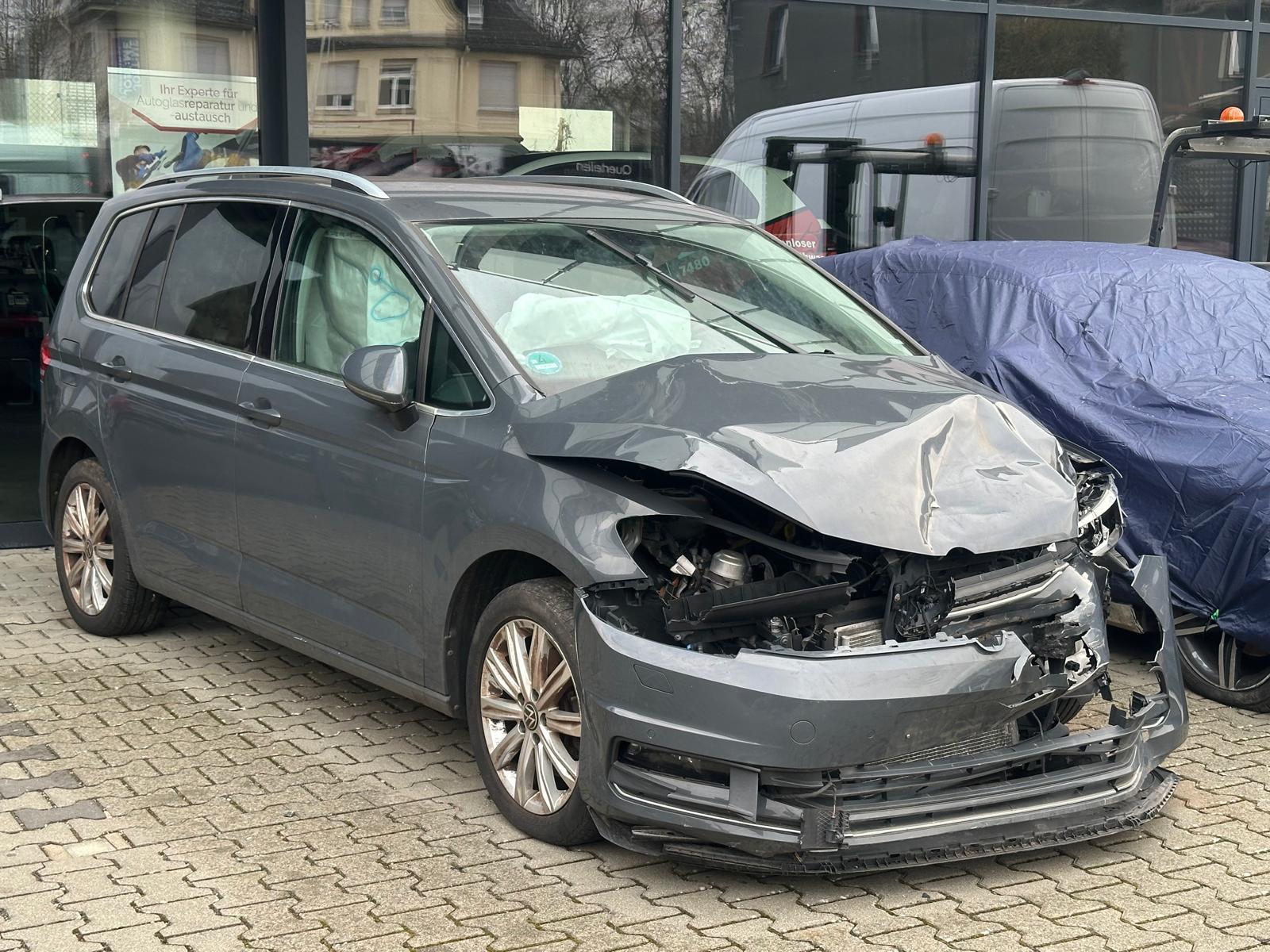 Volkswagen Touran 1.5 TSI DSG Highline
