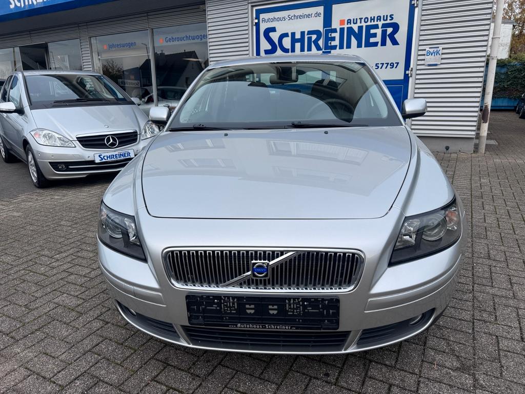 Volvo S40