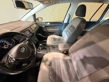 Volkswagen Golf Sportsvan - 10