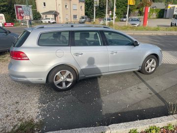 Volkswagen Passat Variant - 3