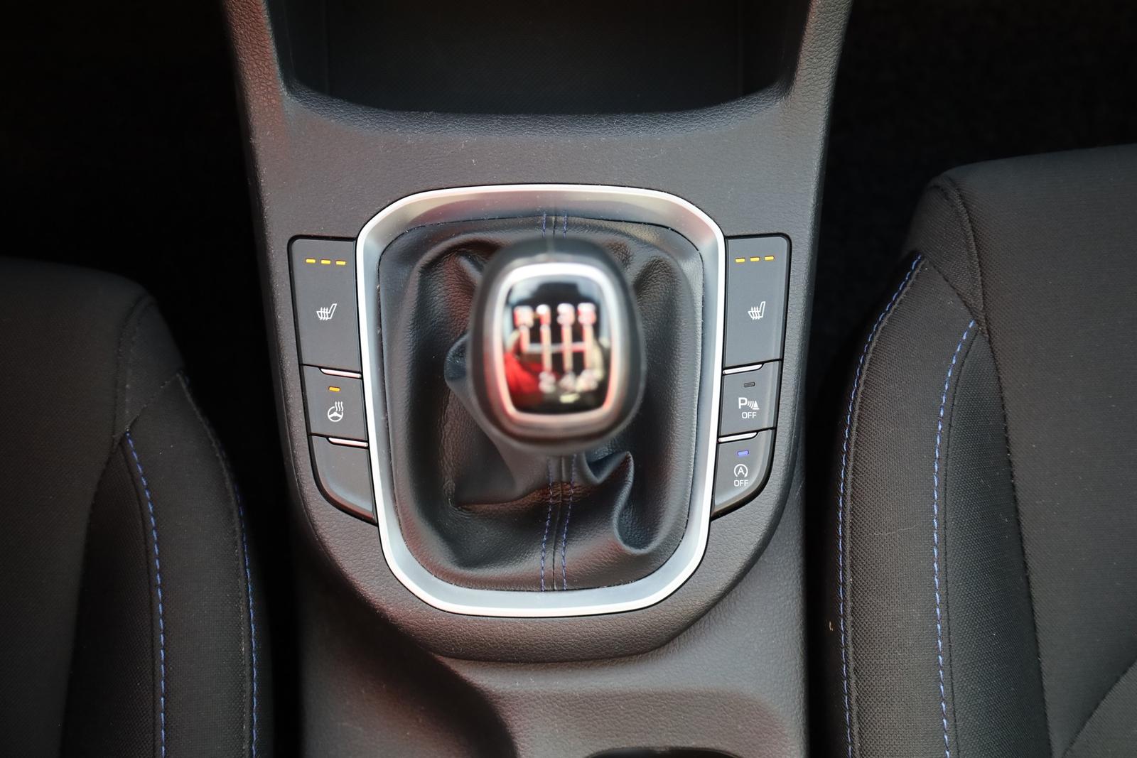 Hyundai i30 1.4 T-GDI Passion + LED Navi Kamera DAB USB