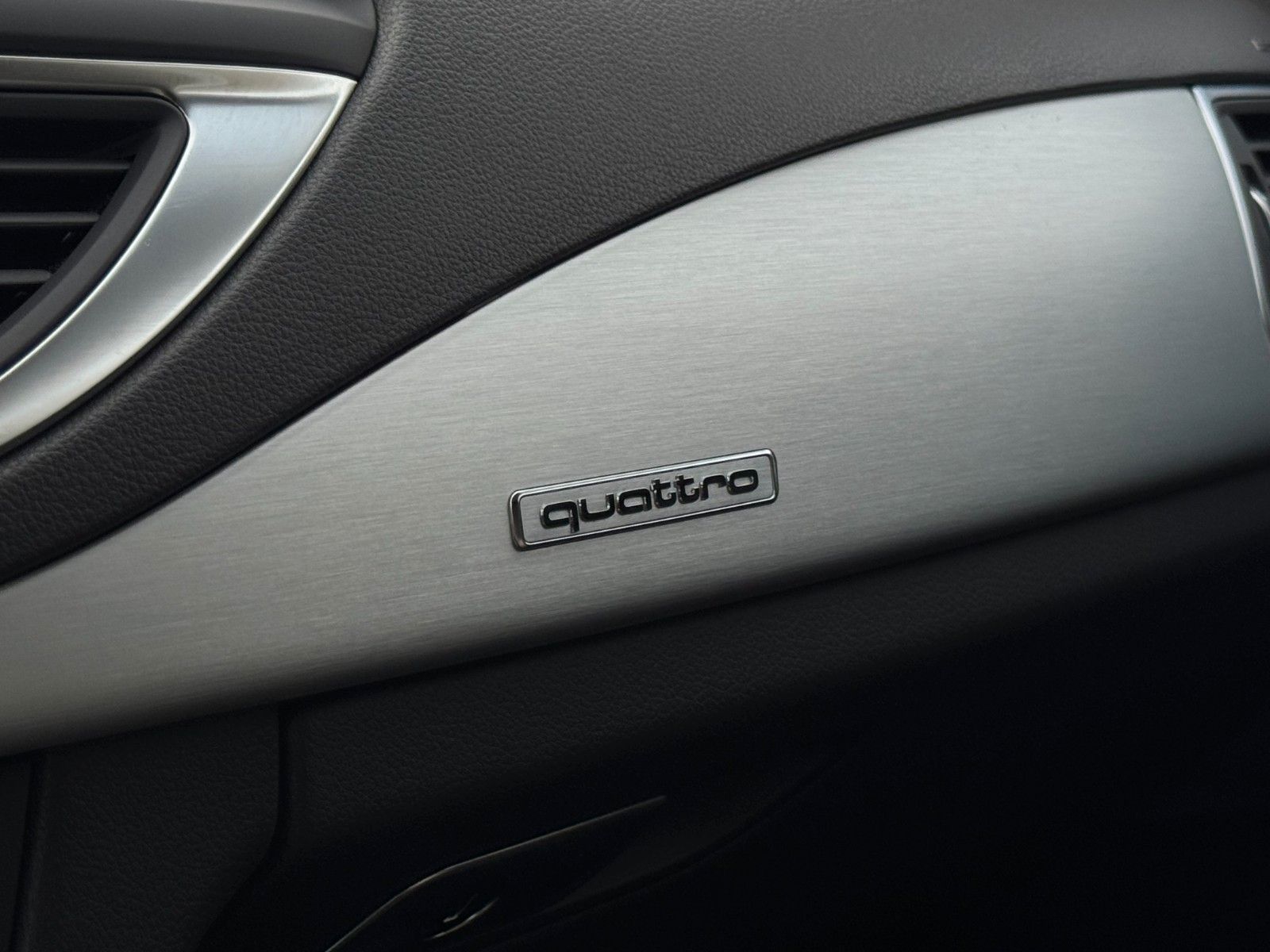 Fahrzeugabbildung Audi S7 SB 4.0 TFSI Quattro Akustik DCC BOSE Matrix