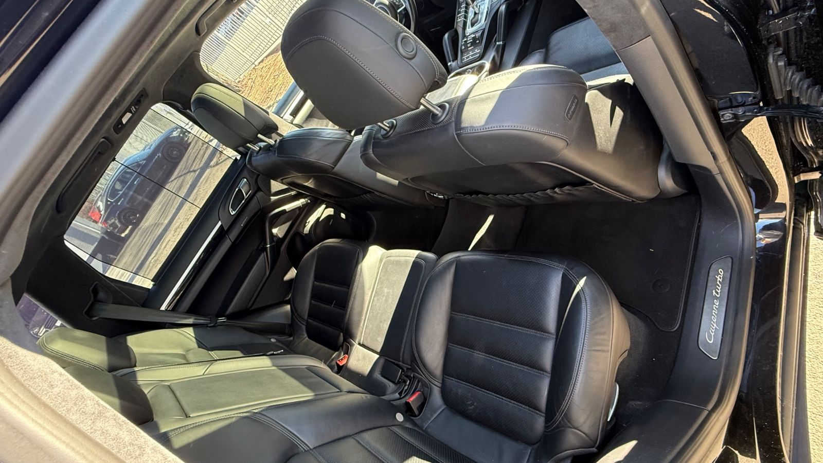Fahrzeugabbildung Porsche Cayenne Turbo LED/Panorama/AHK/Kamera