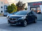 Peugeot 2008 Allure*Kamera*Leder*Panorama*Navi*2,Hand* - Peugeot 2008: Kombi