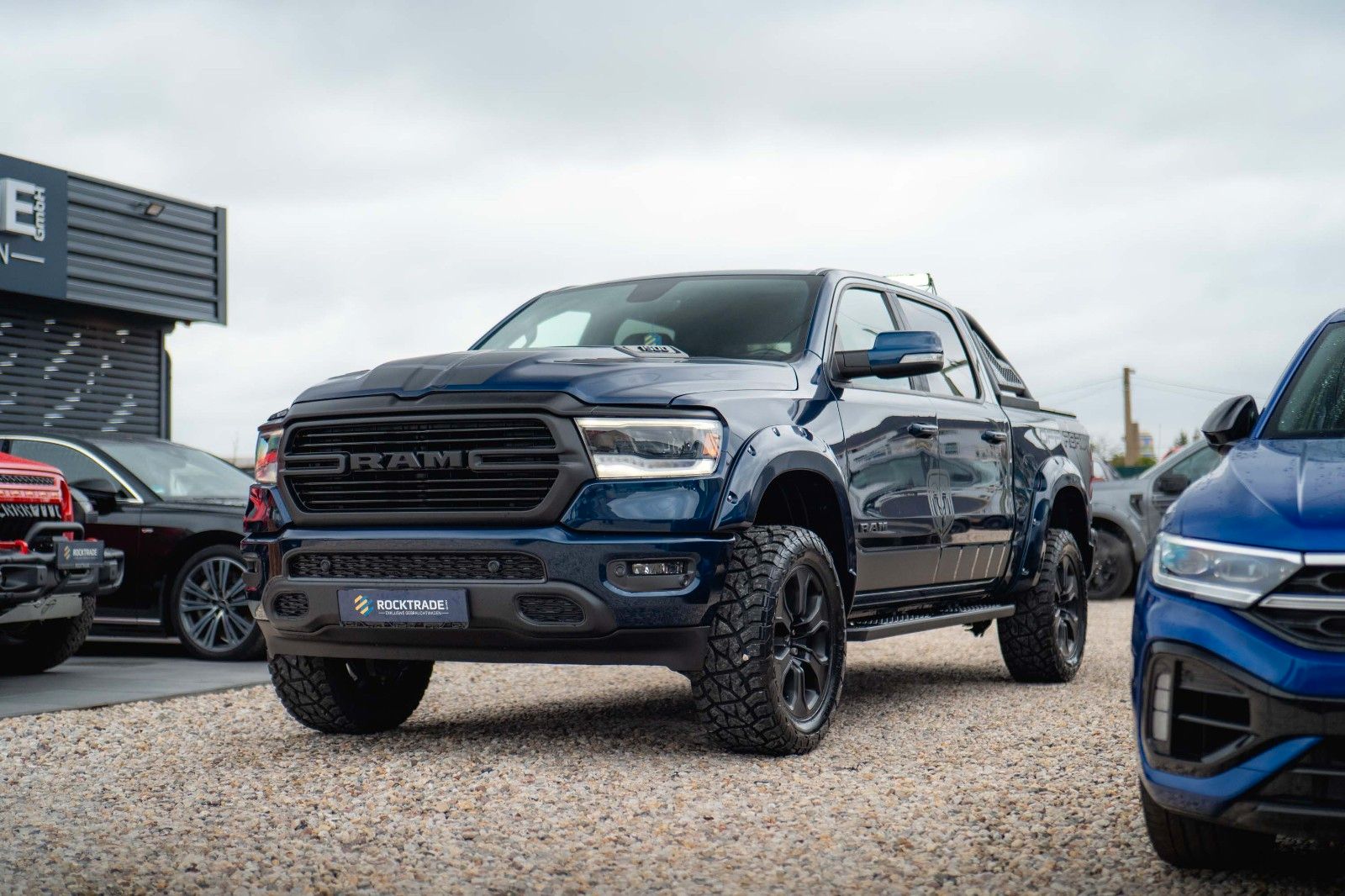 Fahrzeugabbildung Dodge RAM 5.7 V8 HEMI 4x4 OFFROAD NightPaket AXLE LOCK