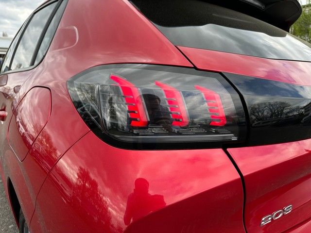 Fahrzeugabbildung Peugeot 208 1.2l Pure Tech Automatik Allure LED+TEMPO+++