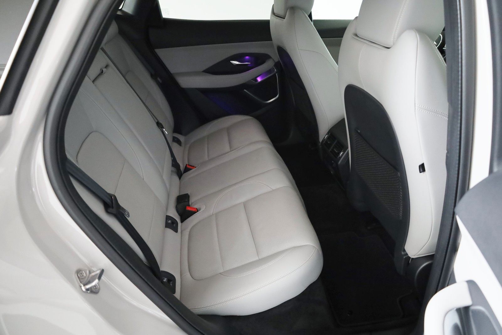 Fahrzeugabbildung Jaguar E-Pace R-Dynamic SE AWD,Navi,Kamera,ACC,AHK+WR