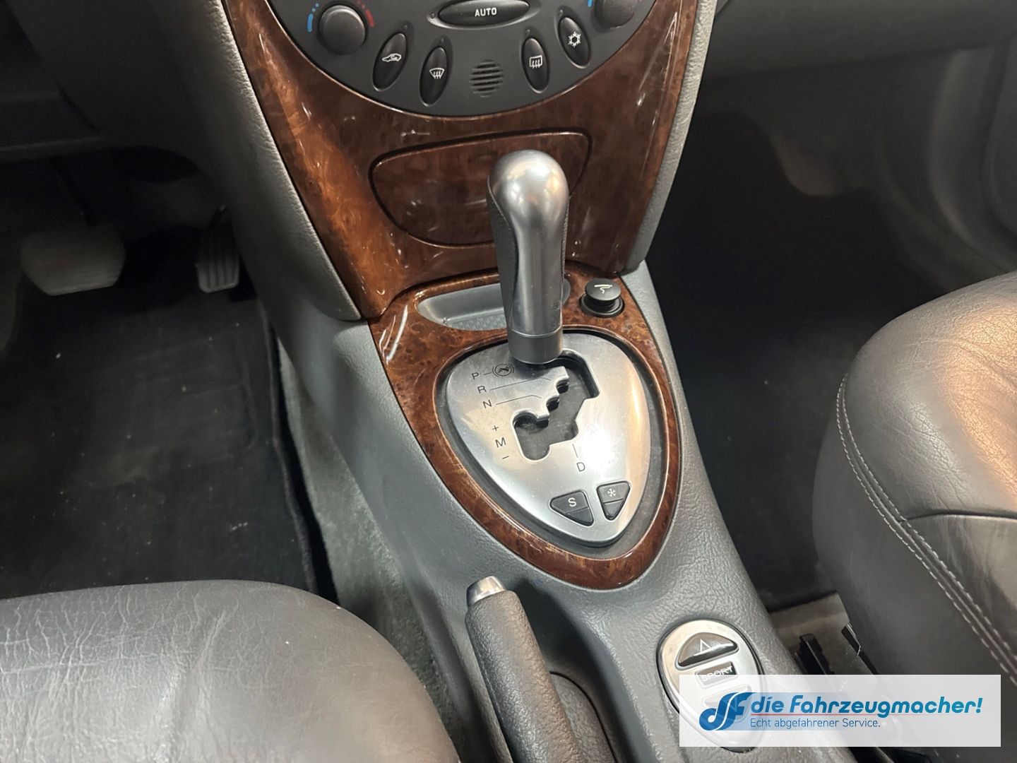 Fahrzeugabbildung Citroën C5 3.0 V6 Automatik Exclusive Navi Leder