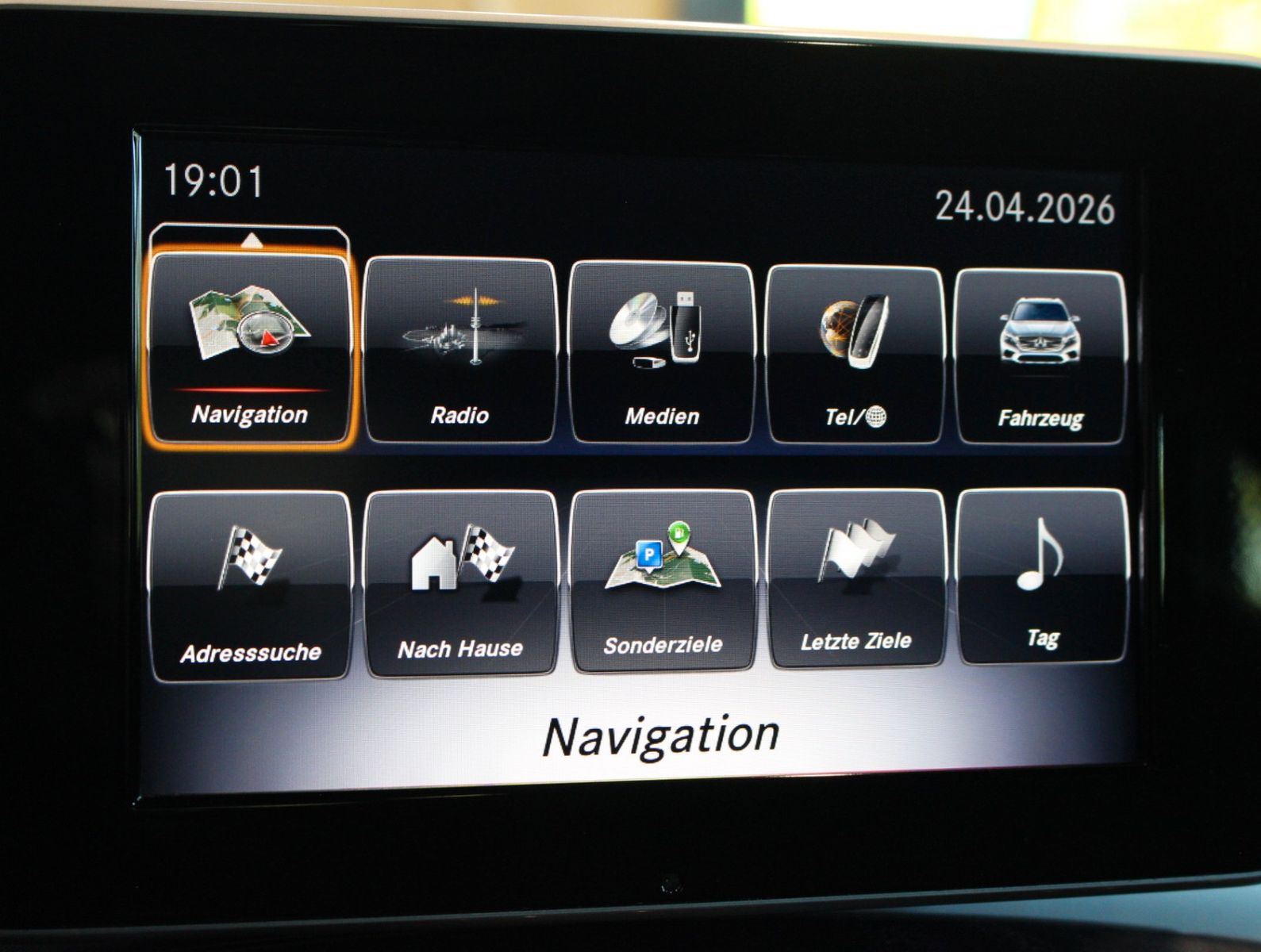 Fahrzeugabbildung Mercedes-Benz GLC 250 4MATIC AMG Line *PNRM*360 Kamera
