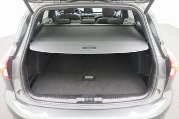 Fahrzeugabbildung Ford Focus 1.0 Turnier ST-Line X EcoBoost M-Hybrid