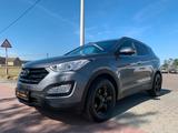 Hyundai Santa Fe Premium 4WD - TÜV/ AU NEU - Hyundai SANTA FE mit Diesel-Antrieb: Geländewagen