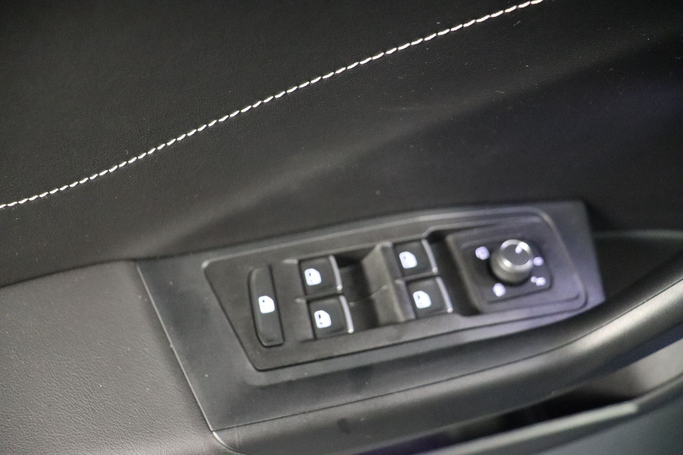 Volkswagen T-Roc - Bild 16