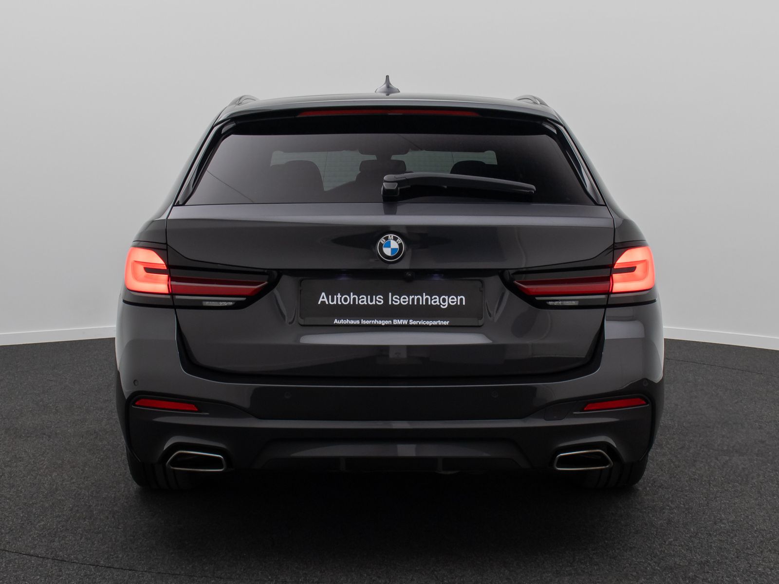 Fahrzeugabbildung BMW 520d M Sport Laser AHK HUD DAB Kamera Komfort