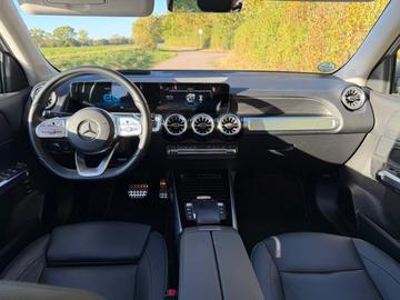 صورة 8 لـ 2022 Mercedes-BENZ EQB
