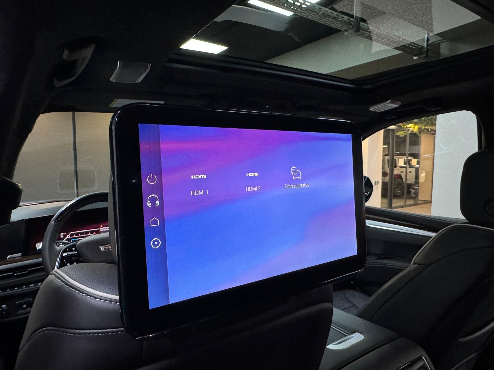 Fahrzeugabbildung Cadillac 2026 ESCALADE SPORT PLATINUM 6.2 V8-HUD-NIGHT V