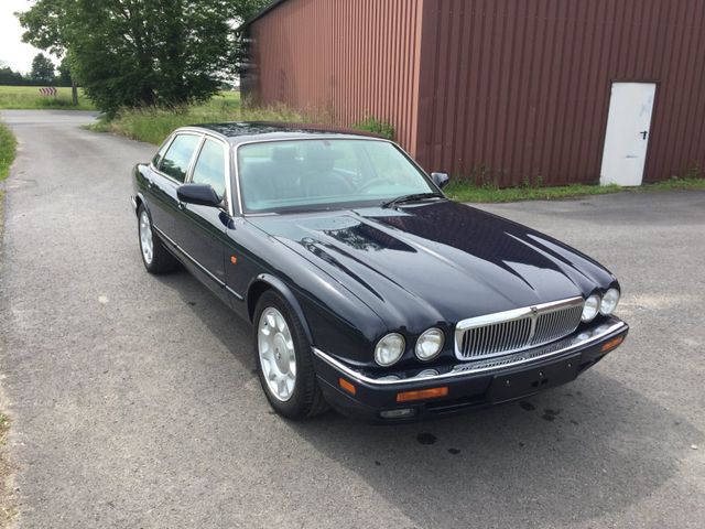 Jaguar XJ6 4.0 Sovereign X300