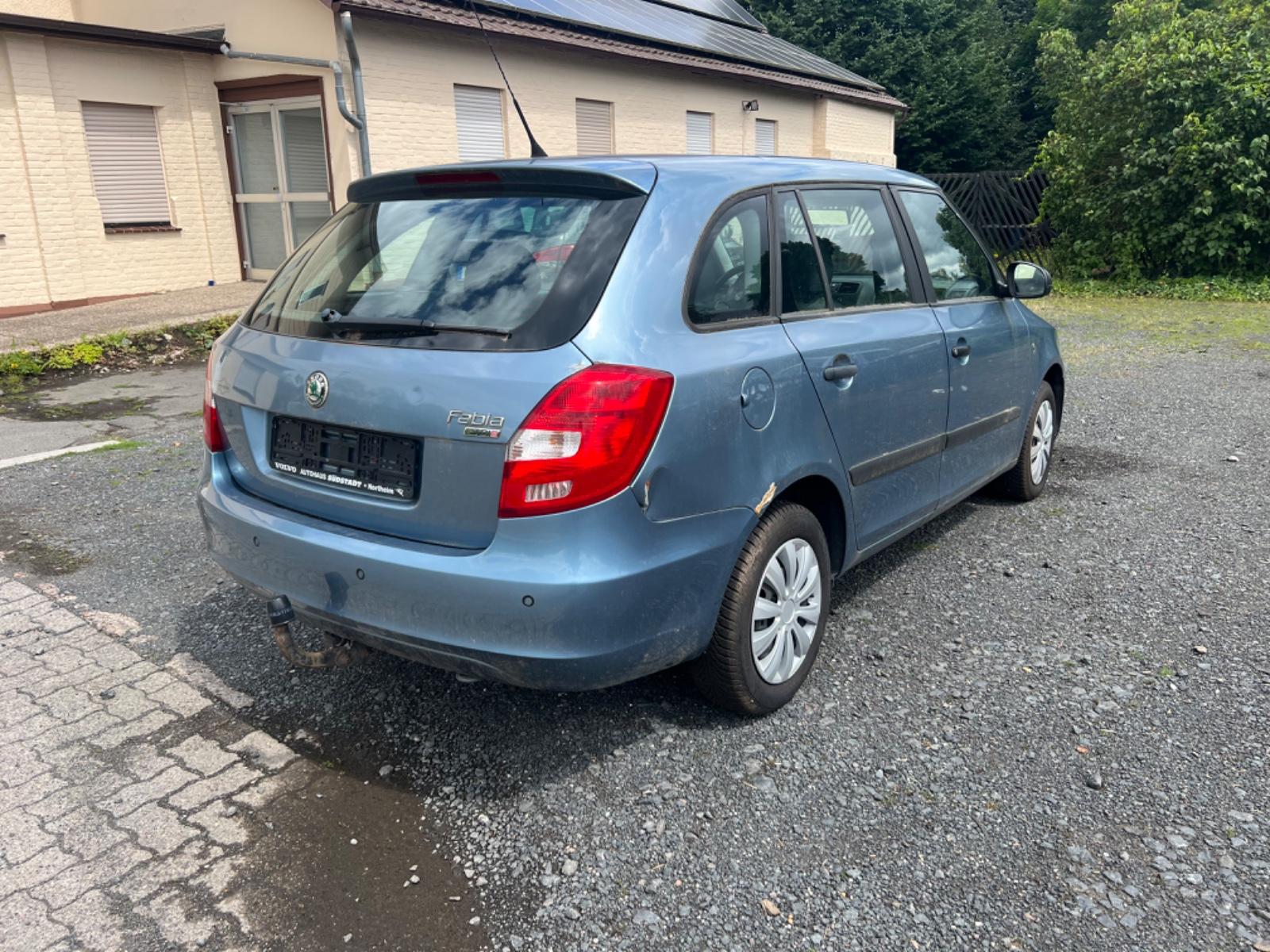 Skoda Fabia 2010 — photo 5
