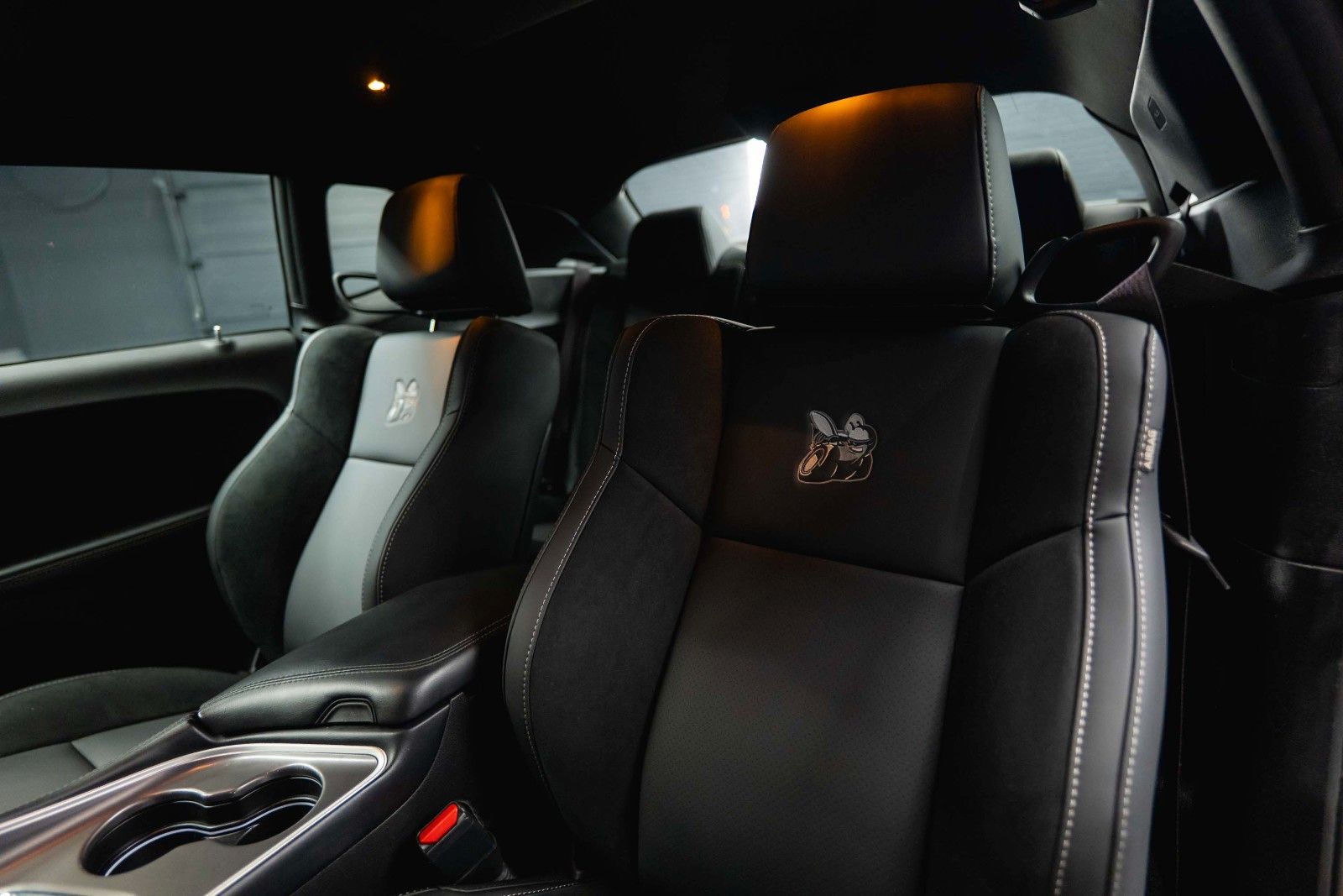 Fahrzeugabbildung Dodge Challenger 6.4 V8 SRT 392 R/T SCAT PACK WIDEBODY