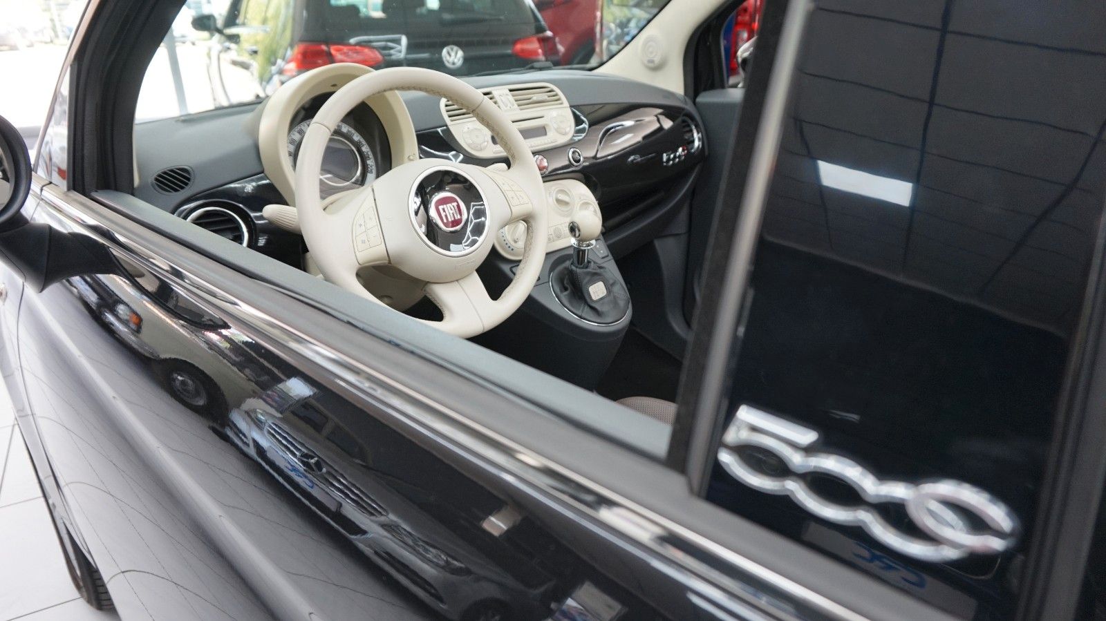 Fahrzeugabbildung Fiat 500 Lounge Cabrio  Scheckh. gepfl. TÜV neu