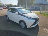 Toyota Aygo AYGO X - KLIMA/MFL/TEMP/KAM/LED/ALU/ - gebrauchte Toyota Aygo (X) aus dem Jahr 2017