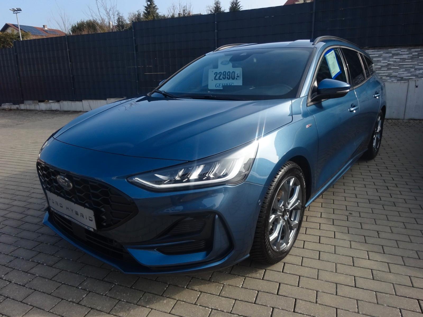 Ford Focus Turnier ST-Line X Autom AHK iACC HuD