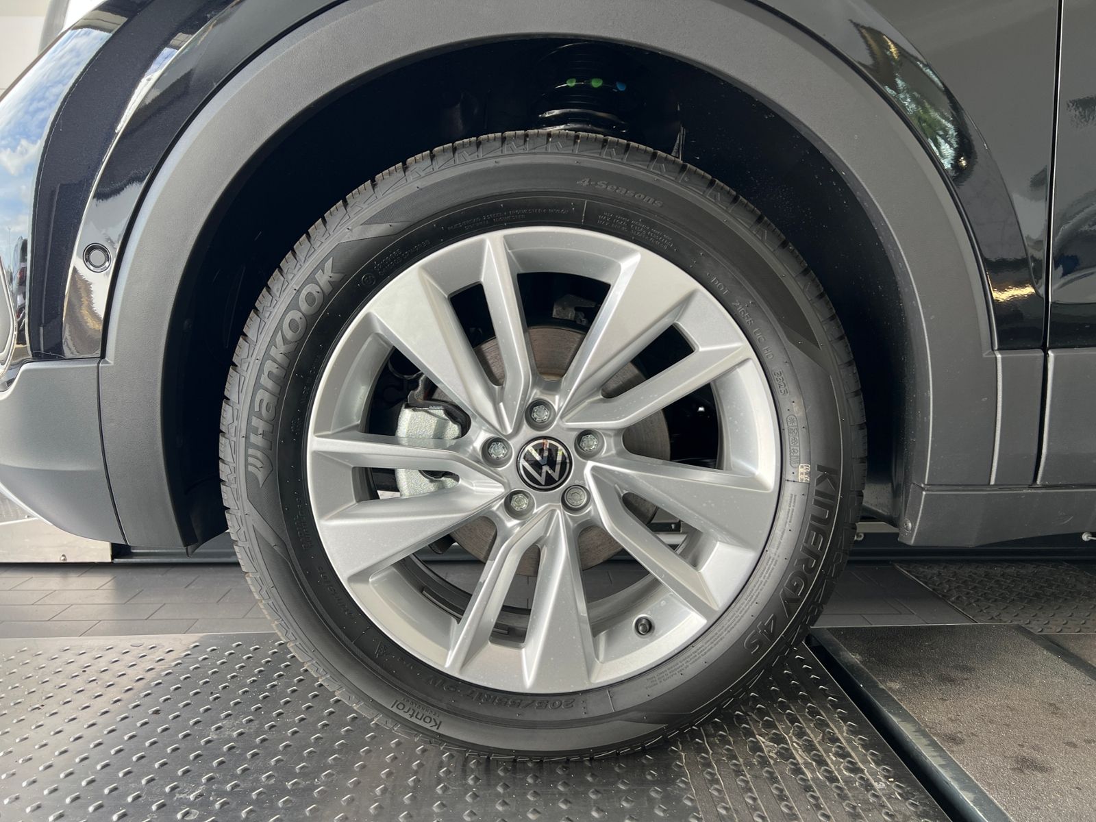 Fahrzeugabbildung Volkswagen T-Cross ENERGY 1.0 TSI DSG *AHK,Side Assist,Navi