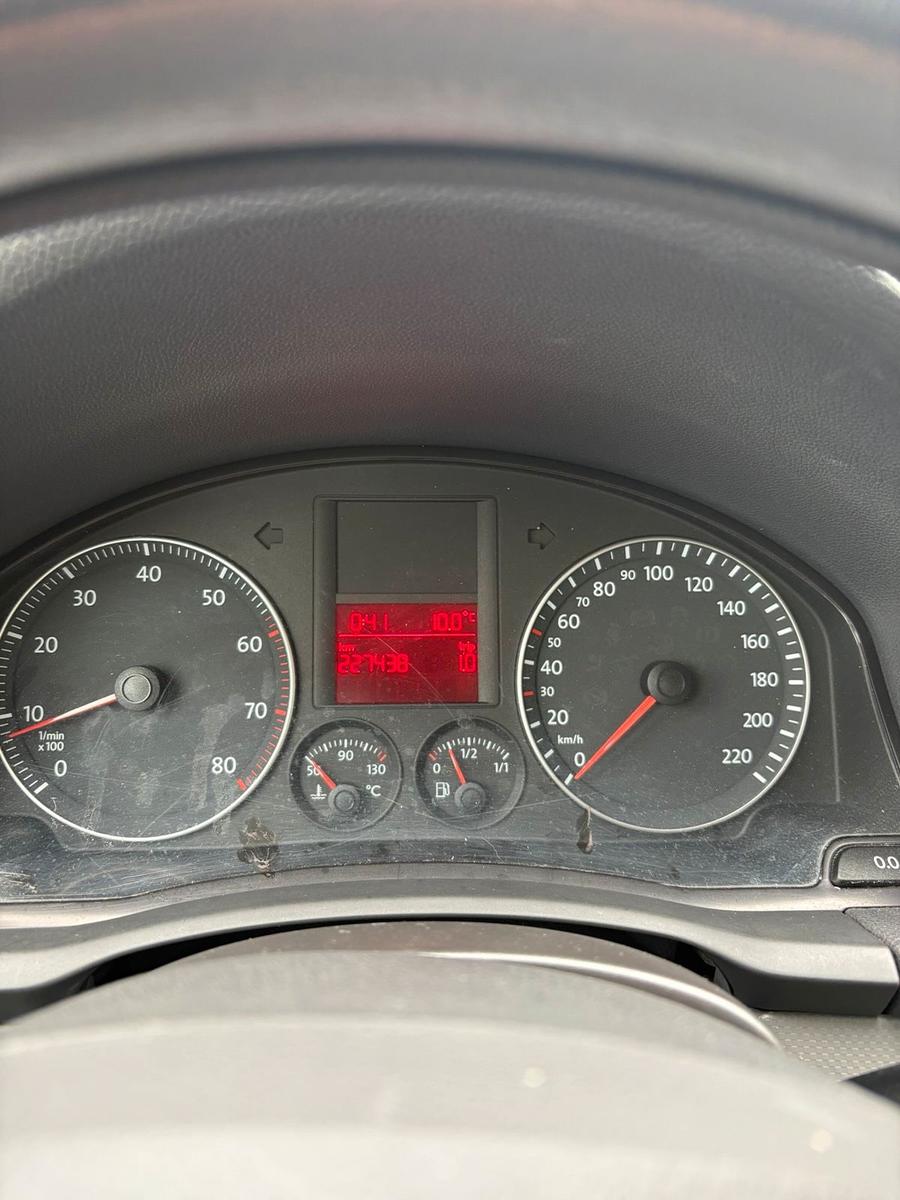 Volkswagen Golf 2004 — photo 10