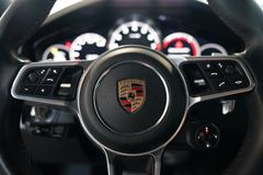 PORSCHE Cayenne S | InnoDrive | Pano | Matrix | AHK PORSCHE Cayenne S | InnoDrive | Pano | Matrix | AHK