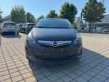 Opel Corsa D 1.4 Turbo  Innovation/Tüv u. Insp. neu - Opel Corsa: Turbo