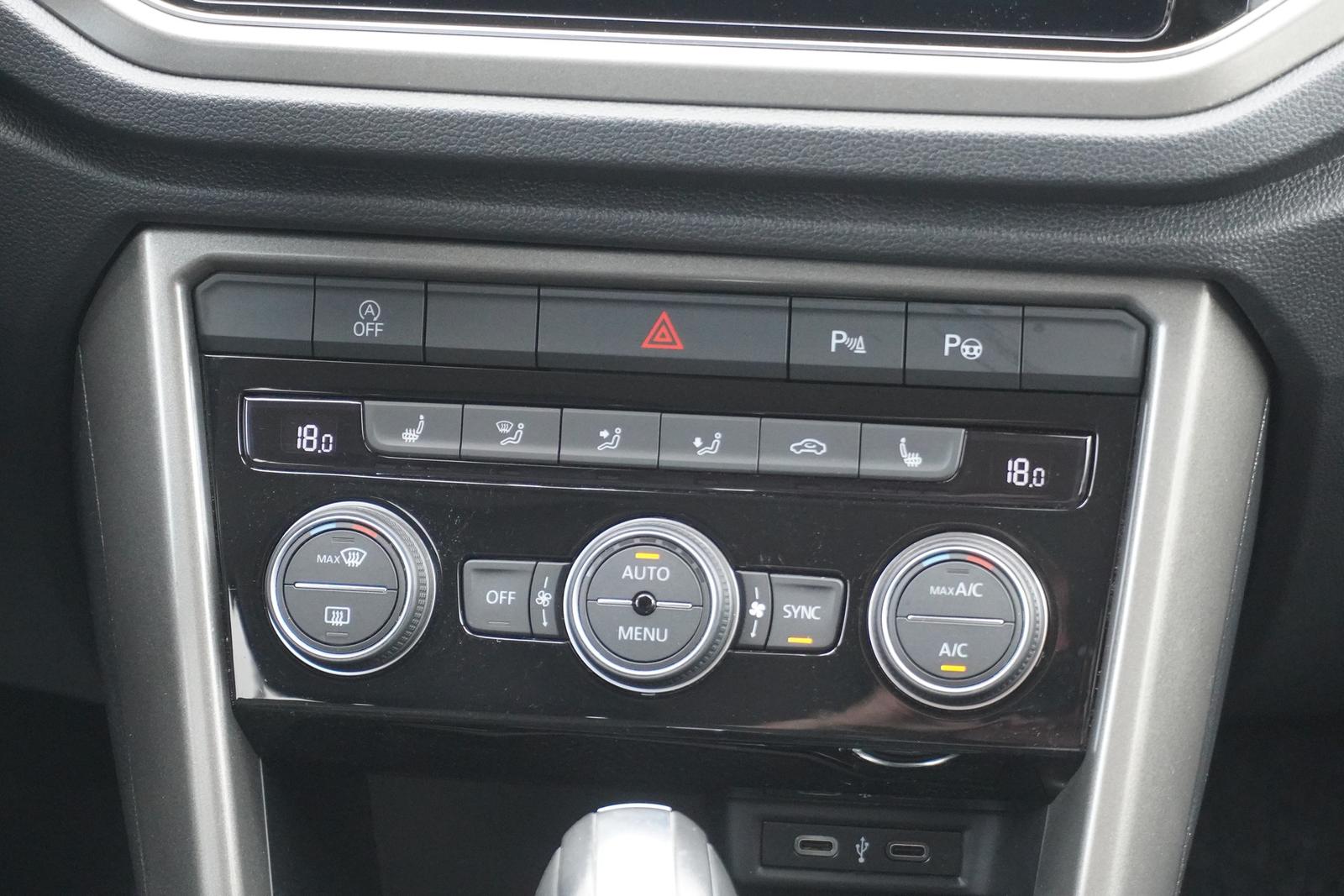 Volkswagen T-Roc 1.5 TSI DSG LED Navi Sitzheizung, миниатюра 15